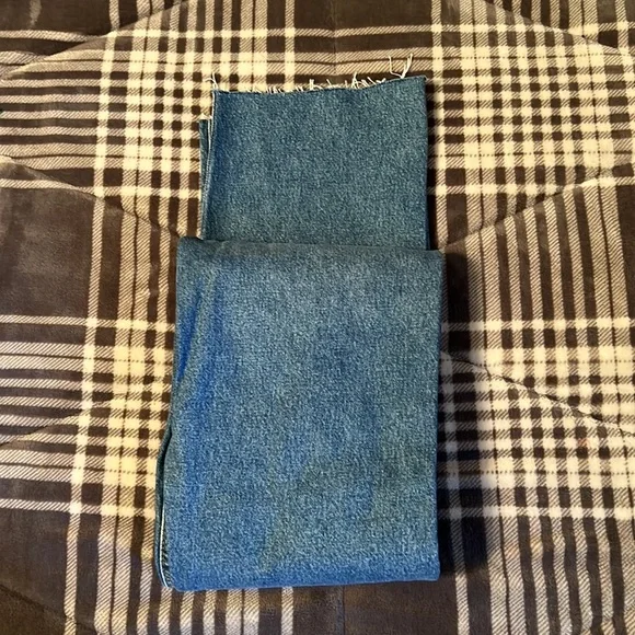 NWT Straight high waist raw hem jeans - Picture 4 of 4